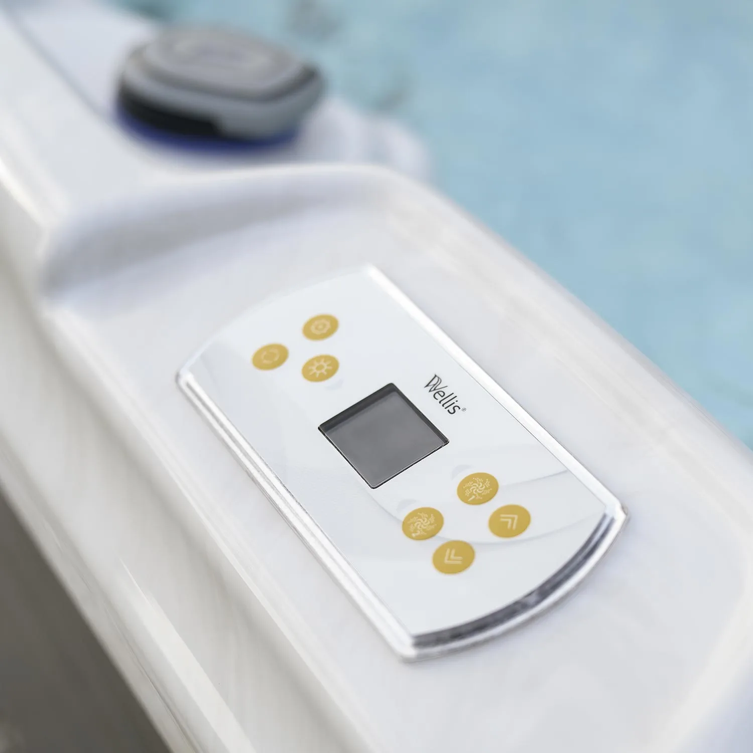 wellis, vienna, hot tub, life, lifestyle